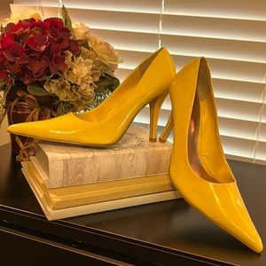 NINE WEST MustardYellow Pump Patent Vegan Leather